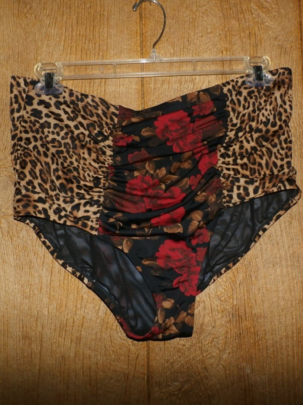 NEW Torrid Black Leopard w/ red floral high Rise Ruched Lined Swim Bottom SZ 2